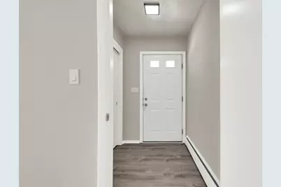 3124  Windsor Dr, Racine, WI 53404 - Photo 6