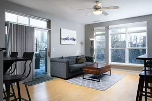 1550 N Warren Ave, Milwaukee, WI 53202 - Photo 12