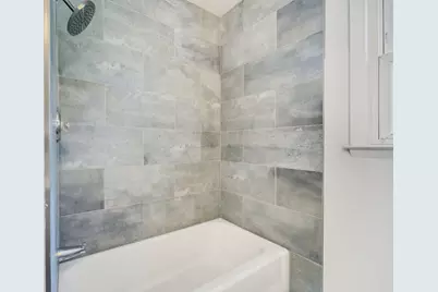 7016 W Thurston Ct, Milwaukee, WI 53218 - Photo 14