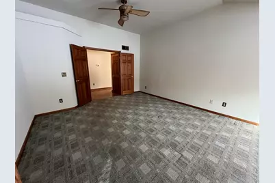 9215 W County Line Rd, Milwaukee, WI 53224 - Photo 14