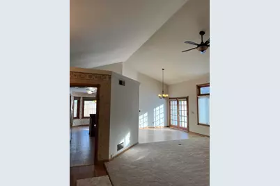 9215 W County Line Rd, Milwaukee, WI 53224 - Photo 38