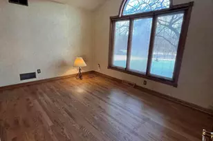 9215 W County Line Rd, Milwaukee, WI 53224 - Photo 26