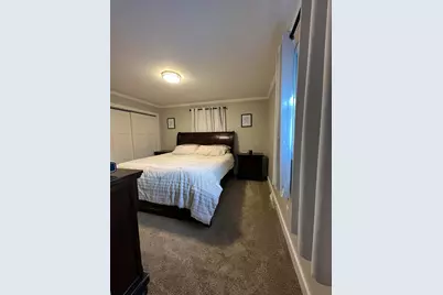 W196N16501  Hawthorn Dr, Jackson, WI 53037 - Photo 4