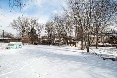 537  Pennsylvania Ave, West Bend, WI 53095 - Photo 18