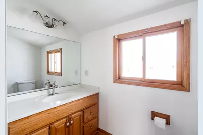 537  Pennsylvania Ave, West Bend, WI 53095 - Photo 10