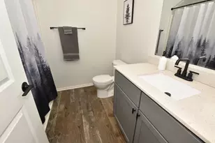 W1401 Valley View Ct, Ixonia, WI 53036 - Photo 24