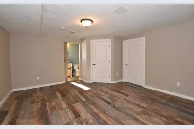 W1401  Valley View Ct, Ixonia, WI 53036 - Photo 32