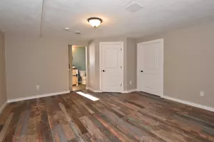 W1401 Valley View Ct, Ixonia, WI 53036 - Photo 32