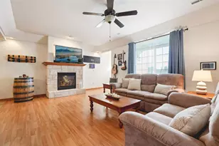 1620 Grey Fox Trail, Mukwonago, WI 53149 - Photo 4