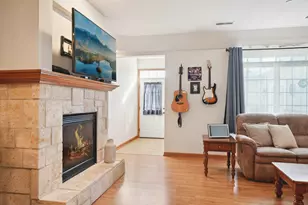 1620 Grey Fox Trail, Mukwonago, WI 53149 - Photo 4