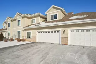 1620 Grey Fox Trail, Mukwonago, WI 53149 - Photo 34