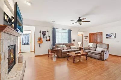 1620  Grey Fox Trl #D, Mukwonago, WI 53149 - Photo 6