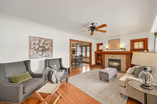 2438 Lefeber Ave, Wauwatosa, WI 53213 - Photo 4