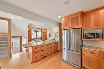 2438  Lefeber Ave, Wauwatosa, WI 53213 - Photo 14