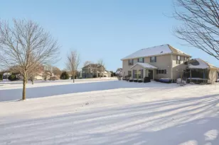 N57W24444 Falcon Ct, Sussex, WI 53089 - Photo 34