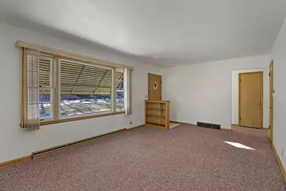 2400  Rupert Blvd, Racine, WI 53405 - Photo 4