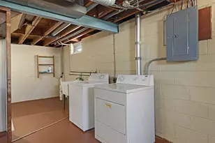 2400 Rupert Blvd, Racine, WI 53405 - Photo 16