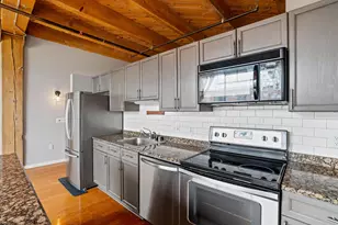 234 E Reservoir Ave, Milwaukee, WI 53212 - Photo 12