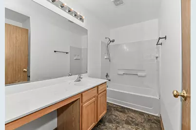 324 W Hidden Trl, Elkhorn, WI 53121 - Photo 28