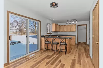 324 W Hidden Trl, Elkhorn, WI 53121 - Photo 10