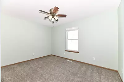 324 W Hidden Trl, Elkhorn, WI 53121 - Photo 24