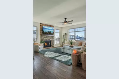 W137N6161  Weyer Farm Ct, Menomonee Falls, WI 53051 - Photo 12