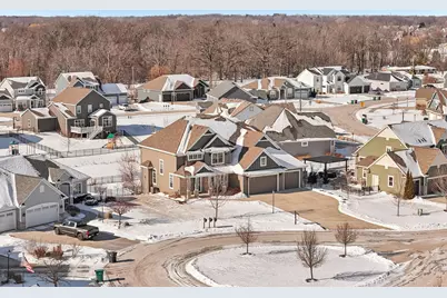 W137N6161  Weyer Farm Ct, Menomonee Falls, WI 53051 - Photo 68