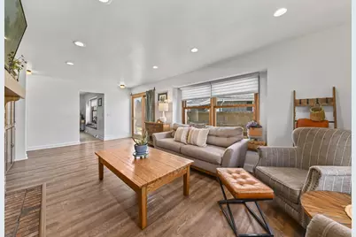 N73W5381  Georgetown Dr, Cedarburg, WI 53012 - Photo 14