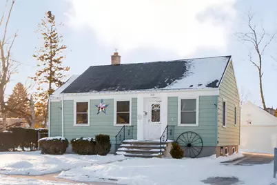 1013  28th St, Two Rivers, WI 54241 - Photo 1