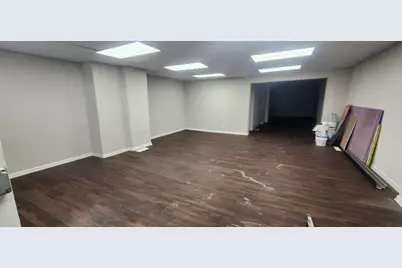 935 W Greenfield Ave, Milwaukee, WI 53204 - Photo 2