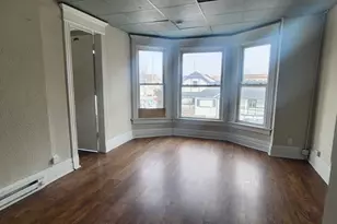 935 W Greenfield Ave, Milwaukee, WI 53204 - Photo 16