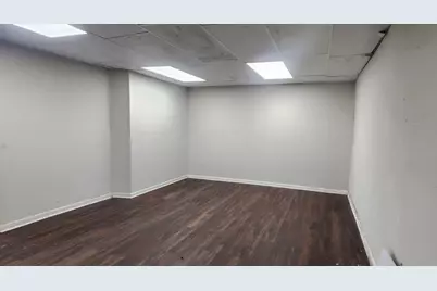 935 W Greenfield Ave, Milwaukee, WI 53204 - Photo 4