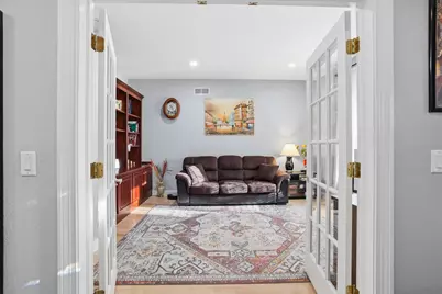 10831 N Essex Dr, Mequon, WI 53092 - Photo 4