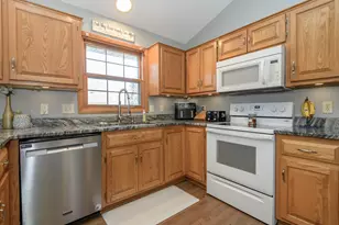 767 Alex Ct, Pewaukee, WI 53072 - Photo 20