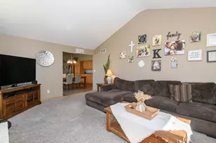 767 Alex Ct, Pewaukee, WI 53072 - Photo 28