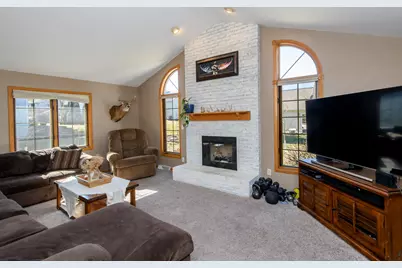 767  Alex Ct, Pewaukee, WI 53072 - Photo 26