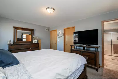 767  Alex Ct, Pewaukee, WI 53072 - Photo 30