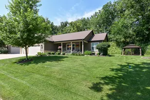 W4156 Longfellow Dr, Geneva, WI 53147 - Photo 44