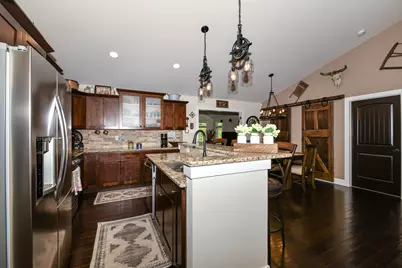 W4156  Longfellow Dr, Geneva, WI 53147 - Photo 10