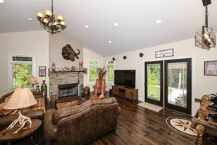 W4156 Longfellow Dr, Geneva, WI 53147 - Photo 16