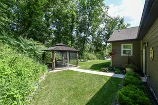 W4156 Longfellow Dr, Geneva, WI 53147 - Photo 36