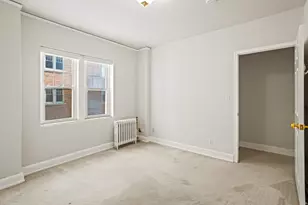 1028 E Juneau Ave, Milwaukee, WI 53202 - Photo 18