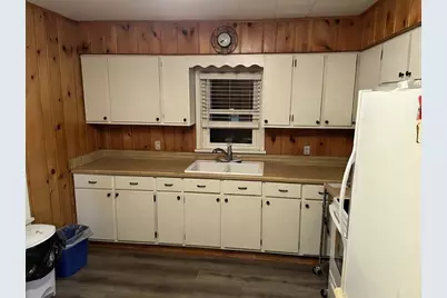 103 W Eagle St, Eagle, WI 53119 - Photo 8