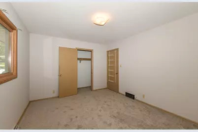 N70W13848  Brentwood Dr, Menomonee Falls, WI 53051 - Photo 16