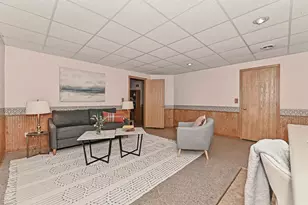 2705 Darrell Dr, Waukesha, WI 53188 - Photo 6