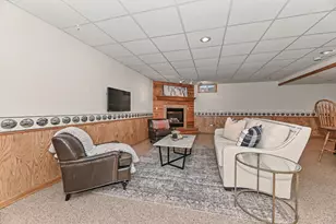 2705 Darrell Dr, Waukesha, WI 53188 - Photo 40