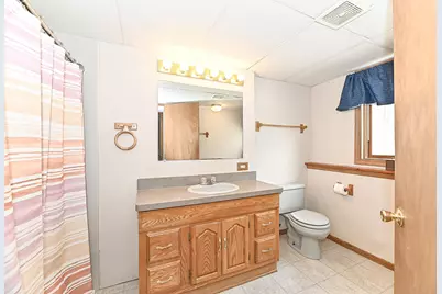 1521  Prairie Dr, Racine, WI 53406 - Photo 32