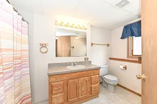 1521 Prairie Dr, Racine, WI 53406 - Photo 32