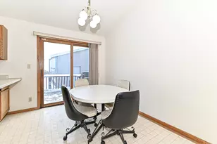 1521 Prairie Dr, Racine, WI 53406 - Photo 8