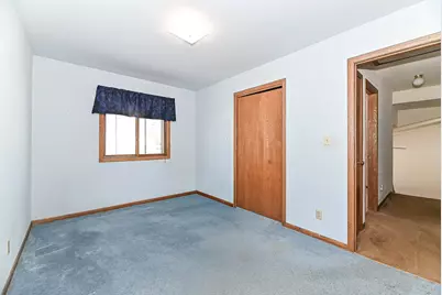 1521  Prairie Dr, Racine, WI 53406 - Photo 24